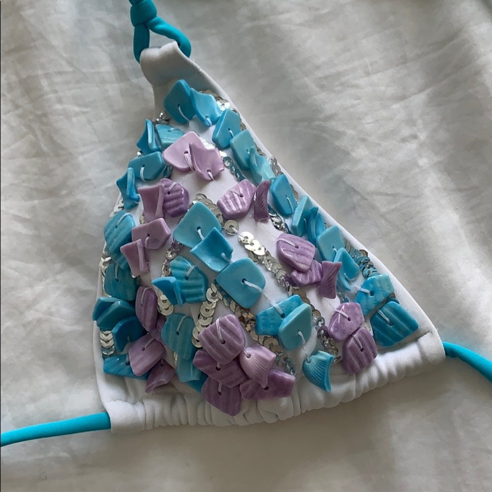 Shell bikini top - Picture 2 of 3